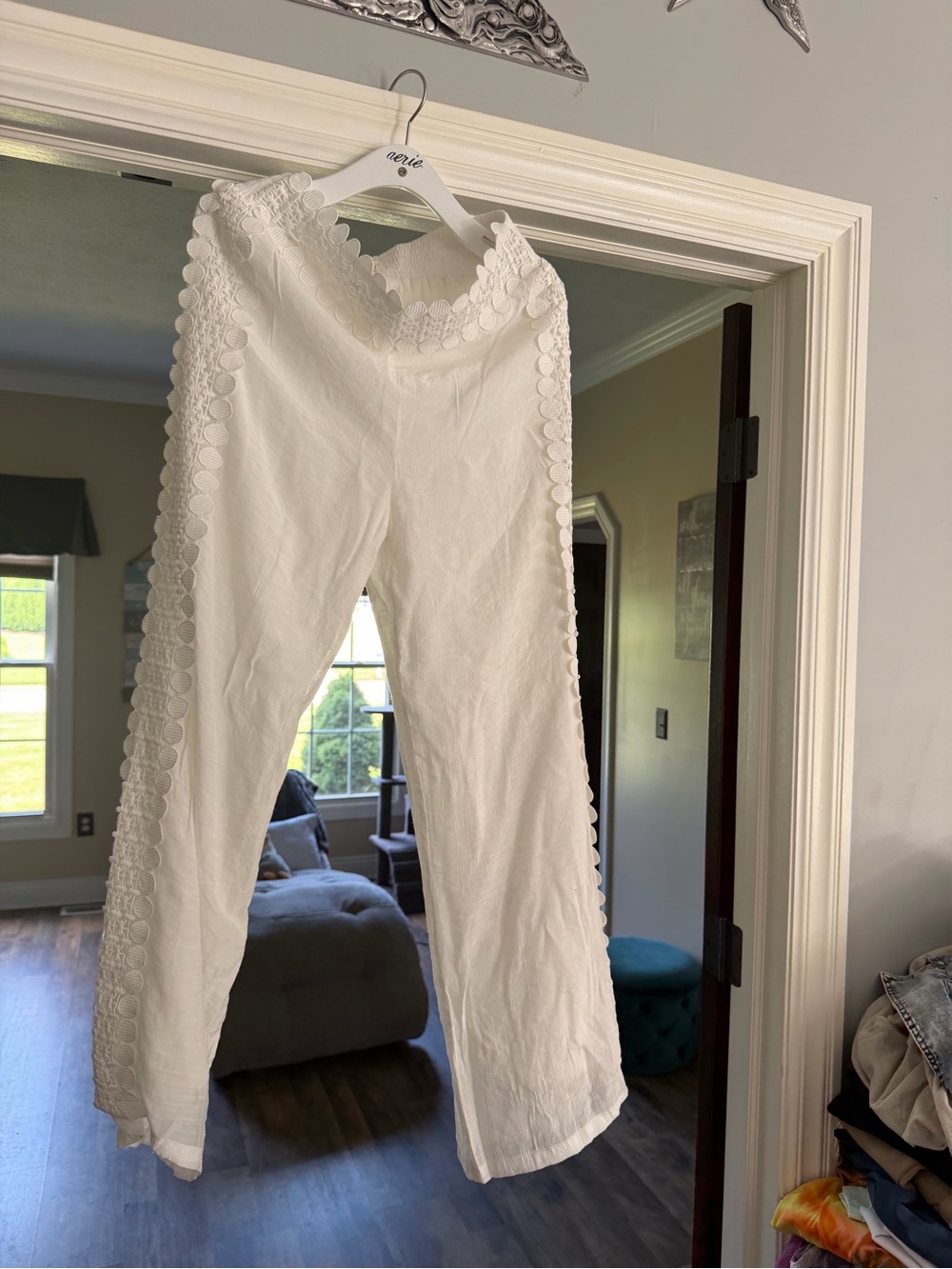 krazy kat White Crochet-Trim Straight-Leg Pants
